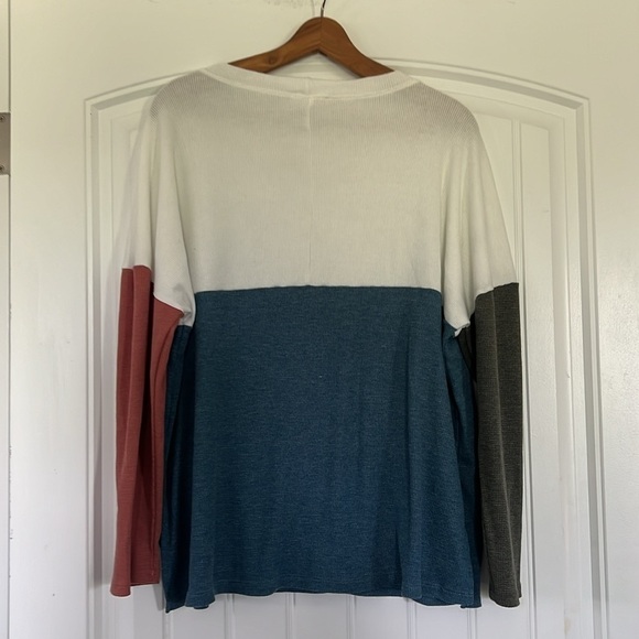 First Love color block Oversized Top Size 1X - Picture 3 of 4